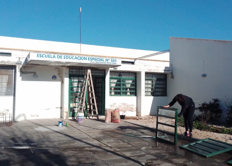 Obras de infraestructura y entrega de  bolsones  a más de 2000 familias en este tiempo