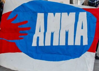 «Bozal legal» para una agrupación feminista