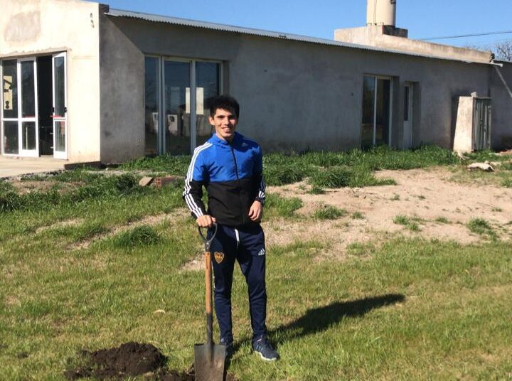 Jugadores del Club Onas Rugby trabajaron en el predio