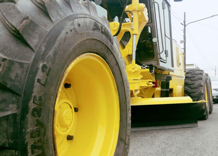 Se presentó la motoniveladora en el Municipio