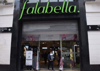 Falabella confirmó que se quiere ir de Argentina y que en los próximos días cerrará las primeras cuatro tiendas