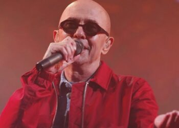 El Indio Solari volvió a cantar en un show de Los Fundamentalistas del Aire Acondicionado