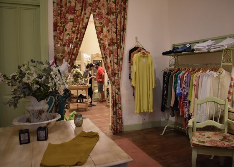Los comerciantes locales conformes con las ventas por el Día de la Madre