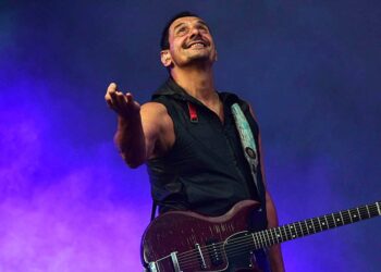 Divididos lanza «Cabalgata deportiva», nueva canción que marca su regreso al estudio