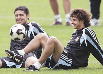 El mensaje sorpresa de Riquelme a Aimar: la reacción del ex River, los apodos íntimos y la historia compartida en la Selección