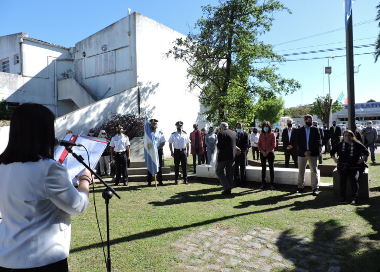 Sin desfile,  ni festejo popular: Benito Juárez conmemoró los 153 años con un sencillo acto