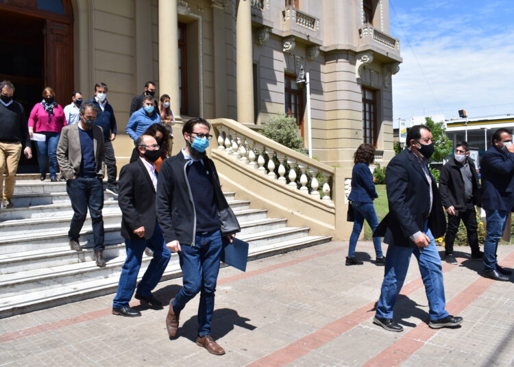 Visita de Ministros y firmas de importantes convenios