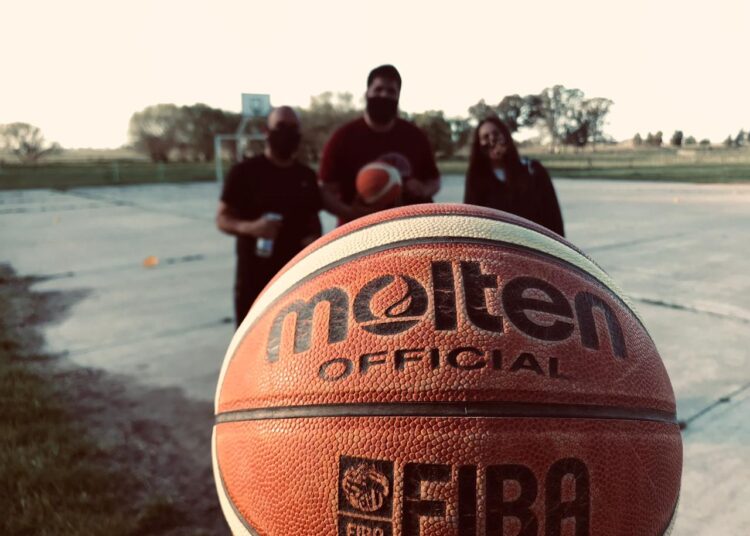 La Escuela Municipal de Básquet Femenino entrenó en el Parque Talglioretti