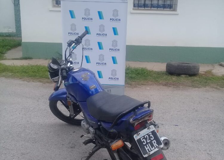 Secuestro de motovehículo en Barker