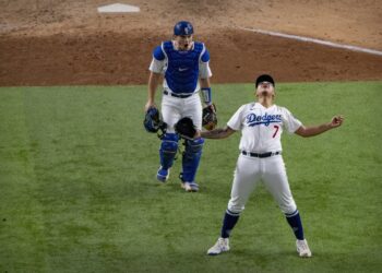 Julio Urías y Víctor González: la tercera dupla mexicana en llegar a la Serie Mundial con el mismo equipo