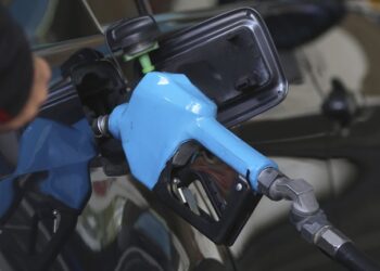 ¿Vuelven a aumentar los combustibles?