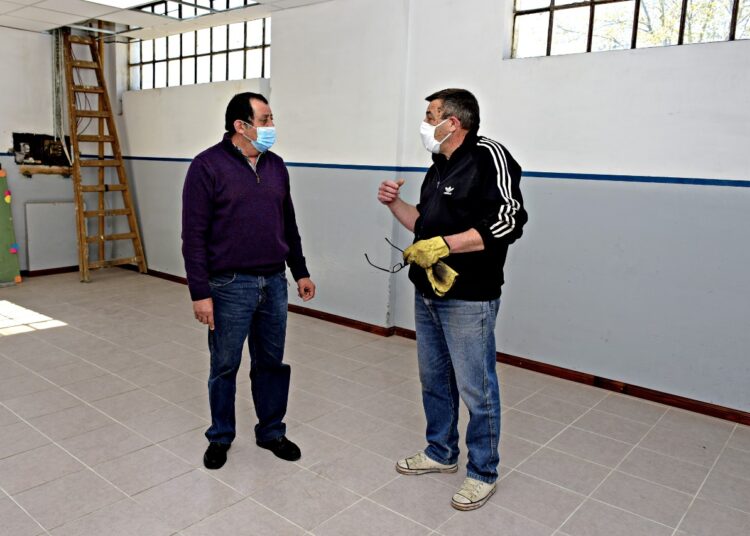 El Intendente visitó la Escuela Técnica Nº1 Republica de México