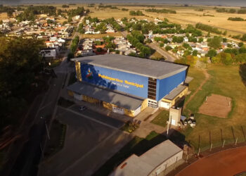 Se solicita a la comunidad fotografías del polideportivo  al cumplirse su 20º Aniversario