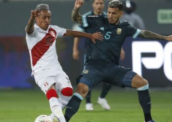 Argentina, efectivo en ataque, venció a Perú en Lima