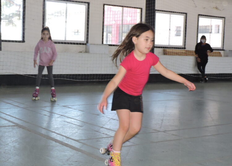 La Escuela de Patín de Juarense entrena tres veces por semana