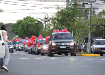 Día Nacional del Donante de Sangre, el Colegio Campos Verdes organizo una caravana