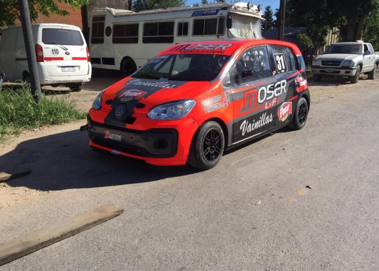 Franco Fauret con auto nuevo en la doble fecha del Turismo Pista
