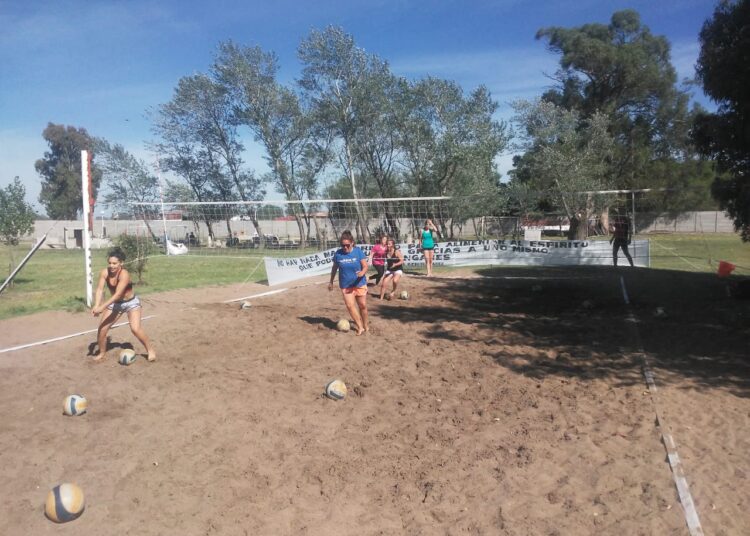 El vóley sigue a buen ritmo, los equipos que dirige Soto entrenan en el STM