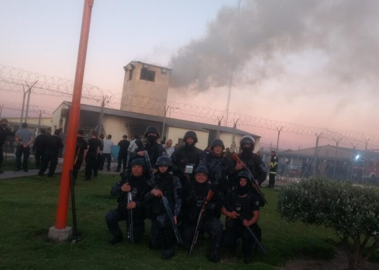 Personal de la UP 37 contuvo una fuga masiva a puro coraje y corazón