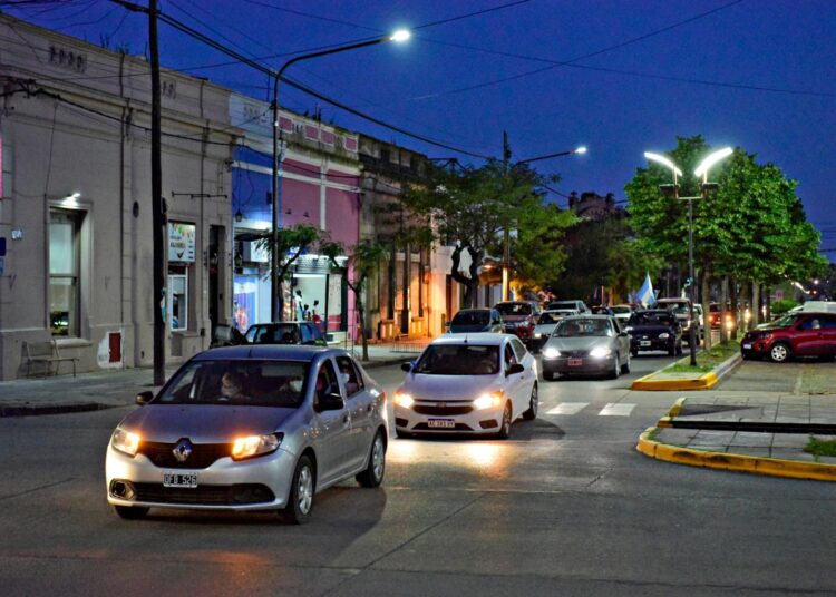 Con una caravana por los barrios los peronistas celebraron el Día del Militante