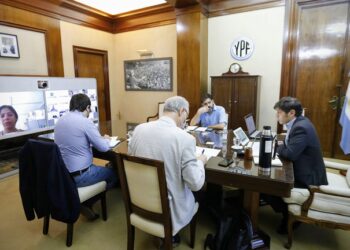 Axel Kicillof les pidió a los intendentes extremar los cuidados hasta que llegue la vacuna