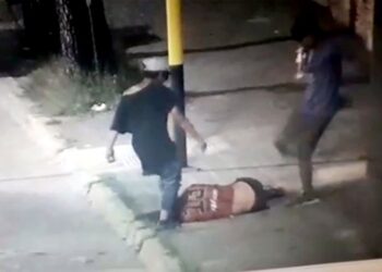 Hombre en grave estado tras ser atacado violentamente