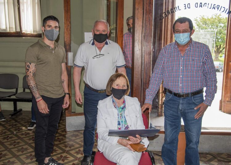 Reconocimientos a vecinos Juarenses destacados por su trayectoria 