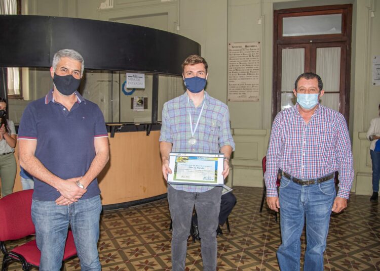 Reconocimientos a vecinos Juarenses destacados por su trayectoria 