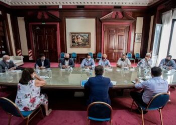 El Intendente Julio Marini se reunió con Kicillof junto a intendentes de la sexta sección