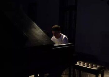 Este domingo desde las 20 se presenta el músico Jesús Magnin Venturini