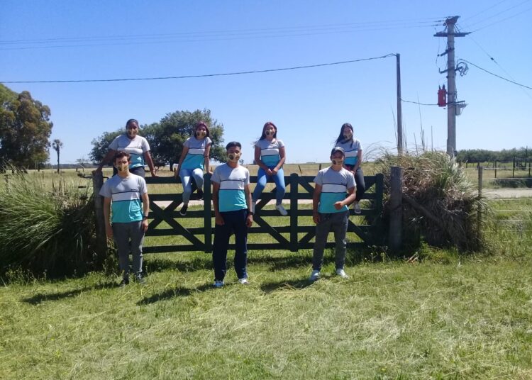 Los alumnos de 6to año de EES Nº4 disfrutaron de las actividades socioeducativas