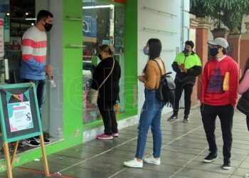 Las ventas navideñas cayeron 10,1% interanual, según CAME