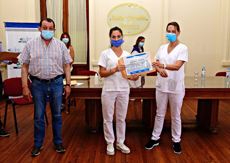 Emotivo reconocimiento del municipio al personal afectado a los controles de ingreso a la ciudad