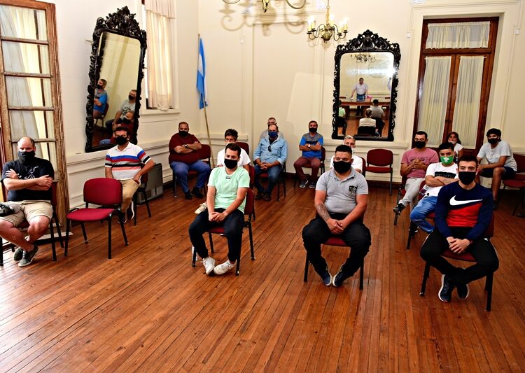 Emotivo reconocimiento del municipio al personal afectado a los controles de ingreso a la ciudad