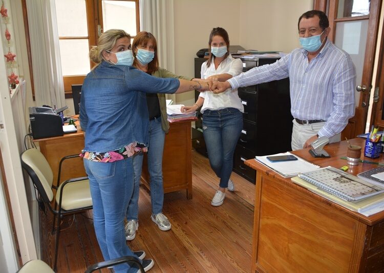 Saludos de Fin de Año por parte del Intendente Julio Marini  en dependencias municipales