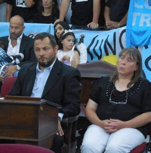 Elena. Nunca es fácil despedir a una amiga.