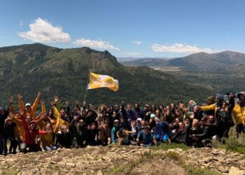 El primer viaje de egresados terminó con casos de COVID-19: protocolos en revisión y recaudos para padres