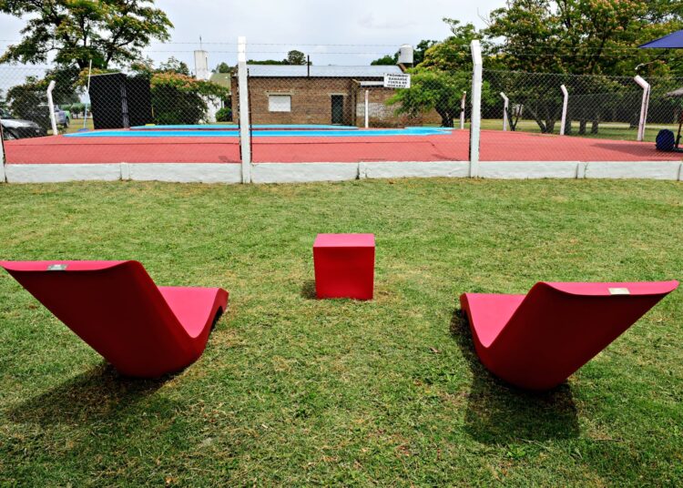 Tedín Uriburu disfruta de un verano ATR y pileta todos los días
