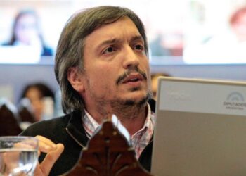 Máximo Kirchner recorre la provincia mientras crece el acuerdo para que presida el PJ