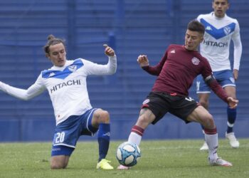 Lanús venció a Vélez como visitante en la primera semifinal