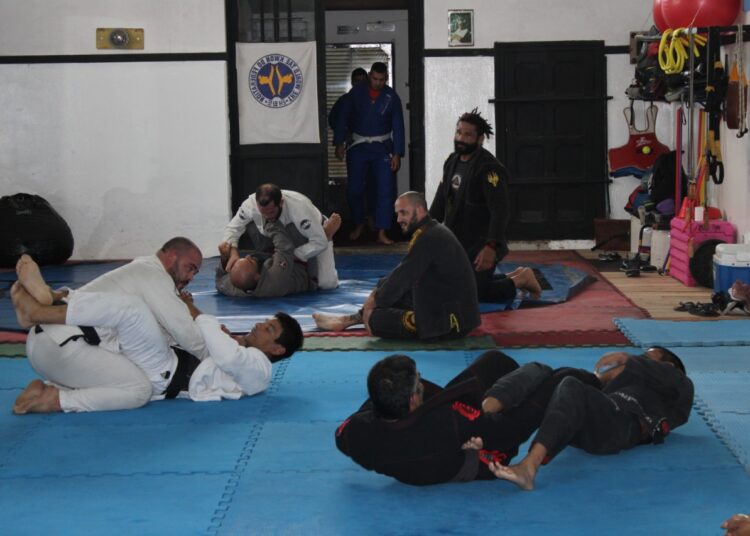 Con gran éxito se realizó el Seminario de Jiu Jitsu en el RocaGym de Juárez