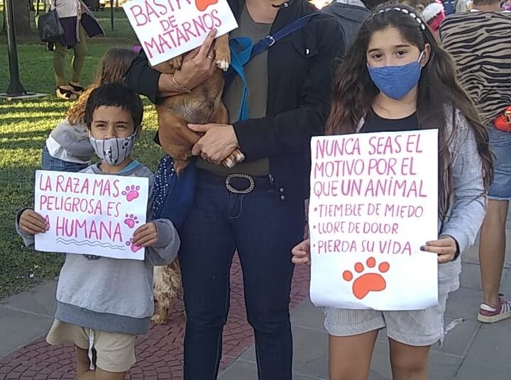 Se realizó una Asamblea Popular para pedir el esclarecimiento de la matanza de animales