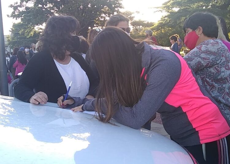 Se realizó una Asamblea Popular para pedir el esclarecimiento de la matanza de animales