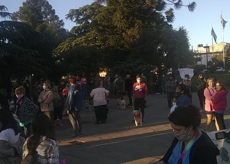 Se realizó una Asamblea Popular para pedir el esclarecimiento de la matanza de animales