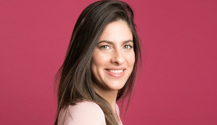 Generación “vaginnials”: la ginecóloga que es furor en Instagram y el libro donde explora la virginidad, la promiscuidad y las “marcas de amor”