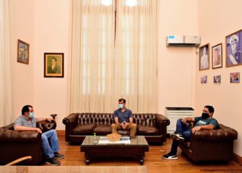 El Intendente Marini, recibió a integrantes del Club Argentino