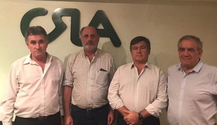 La Mesa de Enlace anunciará mañana un cese de comercialización de granos y hacienda en rechazo al cierre de las exportaciones de maíz