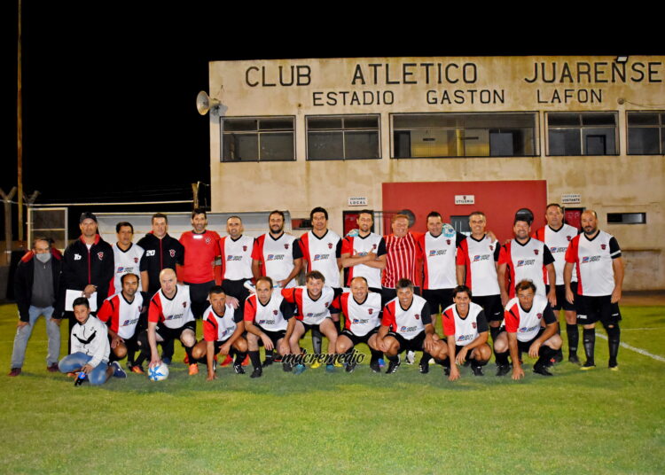 Unión de Tres Arroyos goleó a Juarense y se afianzó en la punta de la general