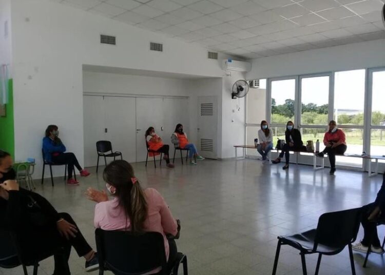 Realizan jornada de capacitación a personal de instituciones municipales en Barker