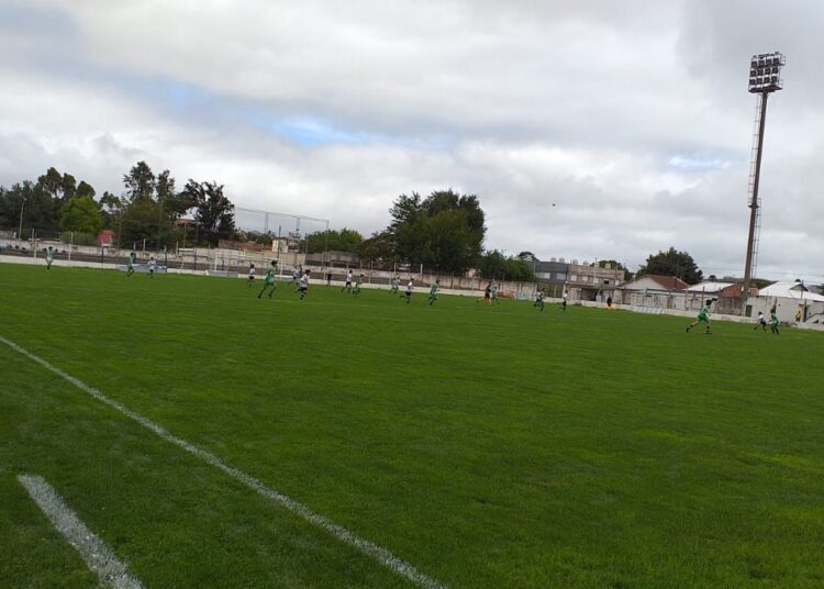 La 2007 de Argentino perdió 1 a 0, hoy desde las 18.10 se mide con Ferro de Tandil